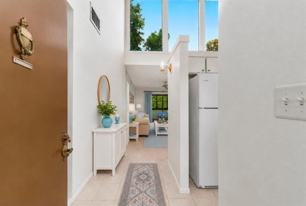For Sale: $118,999 (2 beds, 2 baths, 1015 Square Feet)
