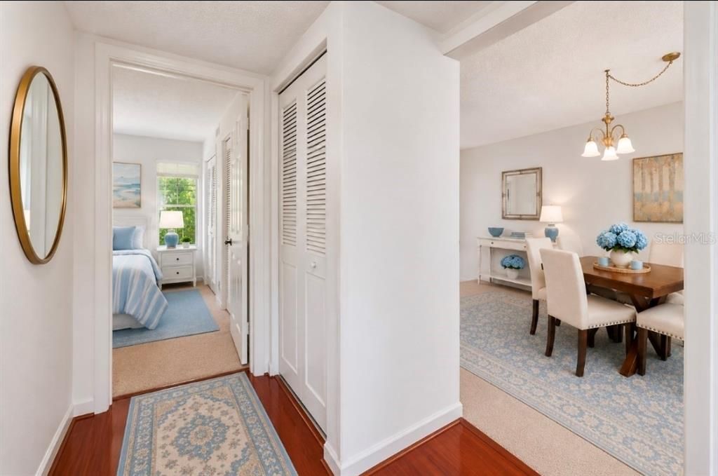 For Sale: $118,999 (2 beds, 2 baths, 1015 Square Feet)