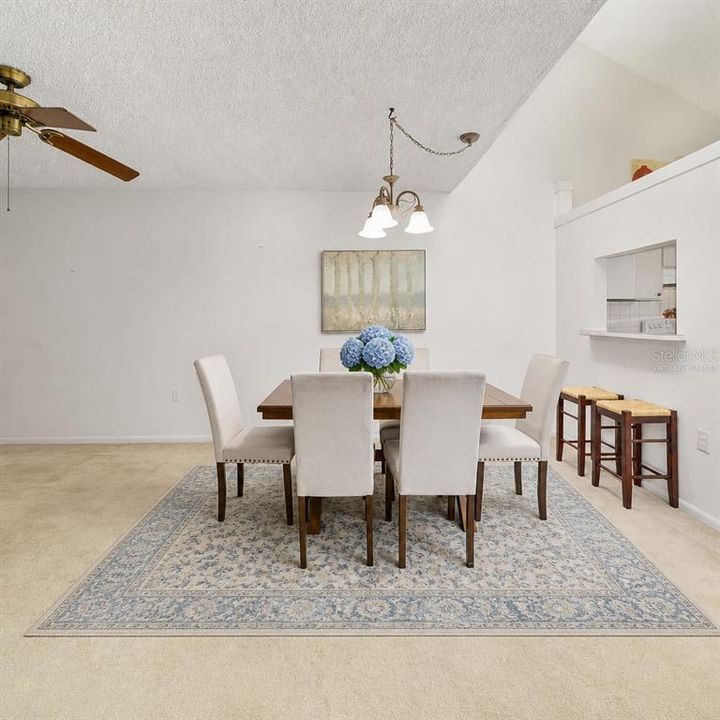 For Sale: $118,999 (2 beds, 2 baths, 1015 Square Feet)