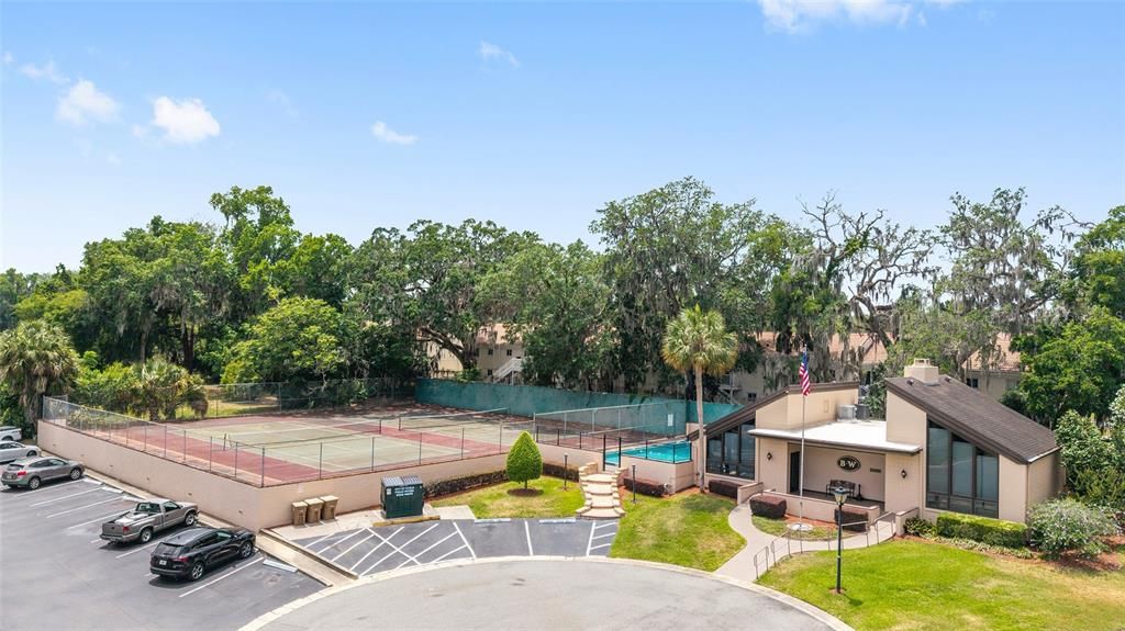 For Sale: $118,999 (2 beds, 2 baths, 1015 Square Feet)