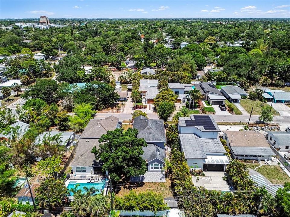 For Sale: $998,000 (4 beds, 3 baths, 2566 Square Feet)