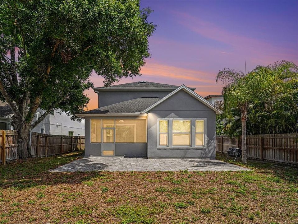 For Sale: $998,000 (4 beds, 3 baths, 2566 Square Feet)