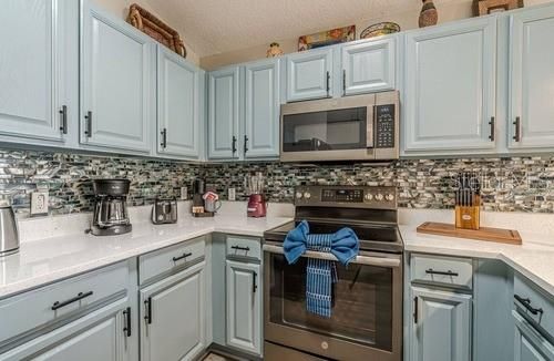На продажу: $415,000 (4 спален, 2 ванн, 2018 Квадратных фут)