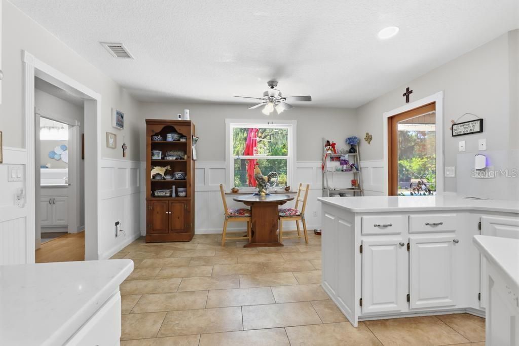 For Sale: $720,000 (3 beds, 2 baths, 2662 Square Feet)