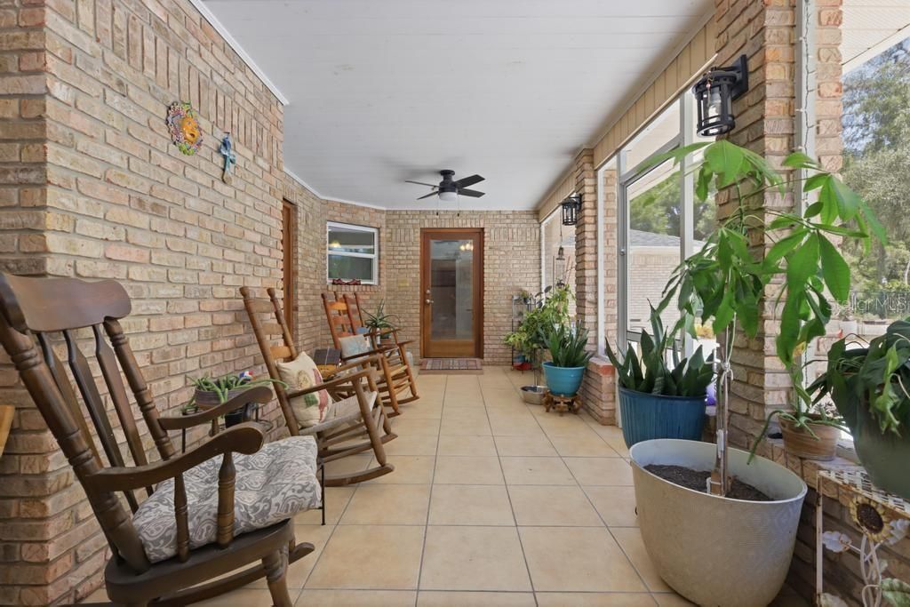 For Sale: $720,000 (3 beds, 2 baths, 2662 Square Feet)