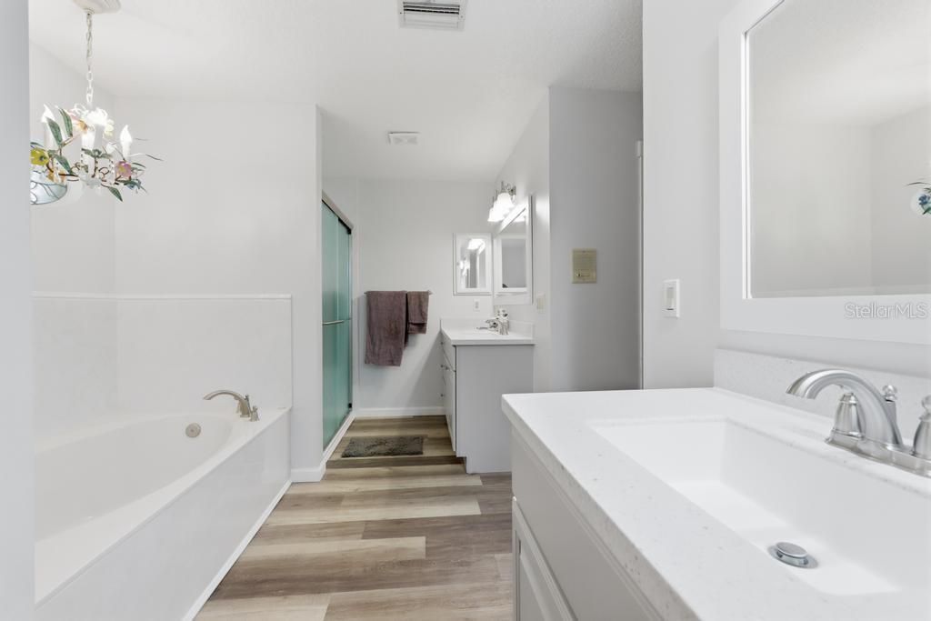 For Sale: $720,000 (3 beds, 2 baths, 2662 Square Feet)