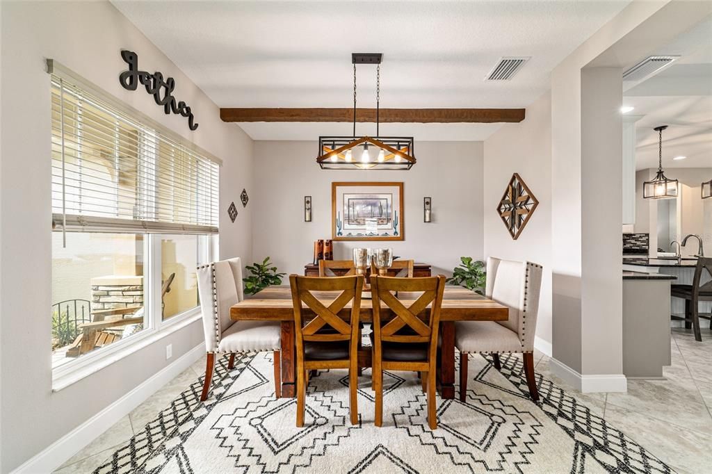 En Venta: $589,900 (4 camas, 3 baños, 2552 Pies cuadrados)