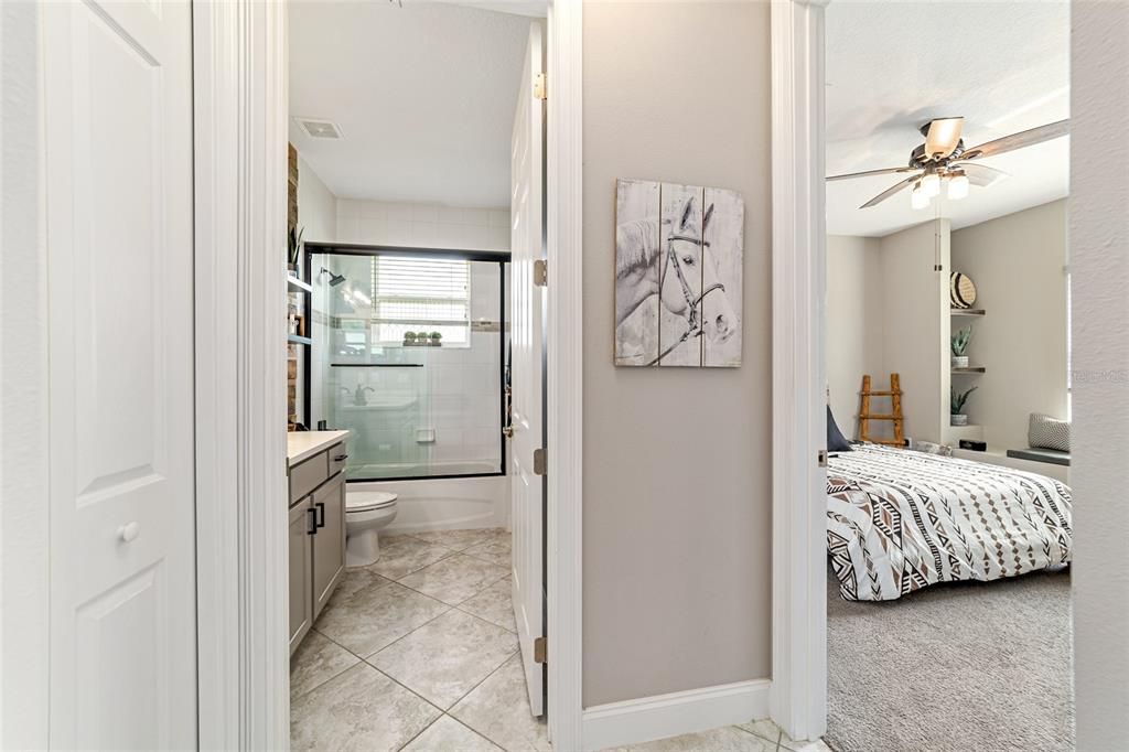 En Venta: $589,900 (4 camas, 3 baños, 2552 Pies cuadrados)