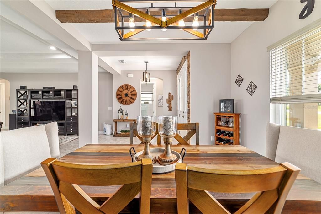 En Venta: $589,900 (4 camas, 3 baños, 2552 Pies cuadrados)