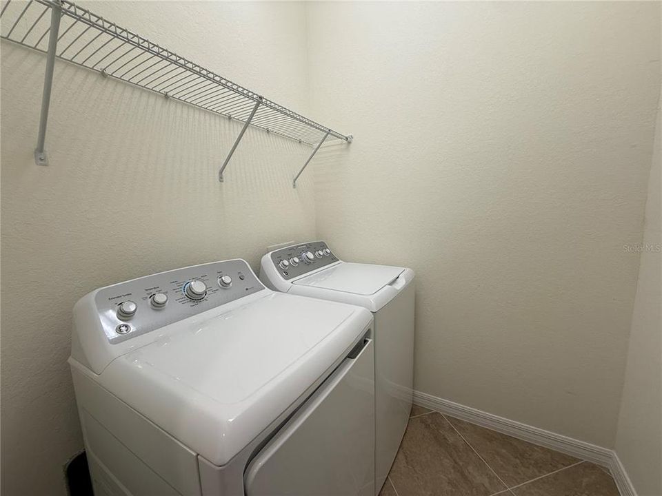 For Rent: $2,500 (3 beds, 2 baths, 1412 Square Feet)