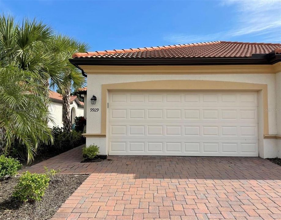 For Rent: $2,500 (3 beds, 2 baths, 1412 Square Feet)