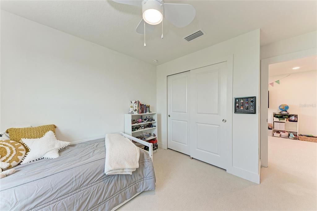 Activo con contrato: $659,900 (4 camas, 3 baños, 2549 Pies cuadrados)