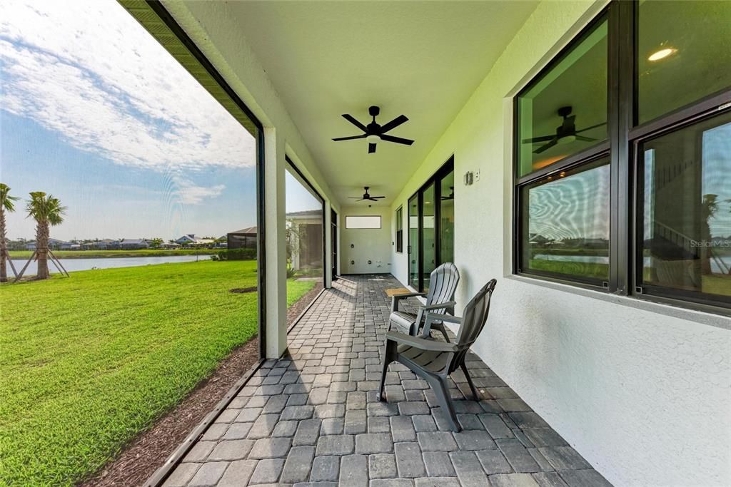 Activo con contrato: $659,900 (4 camas, 3 baños, 2549 Pies cuadrados)