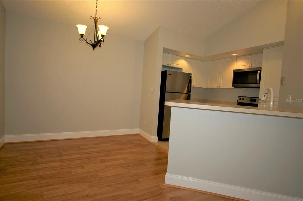 For Rent: $1,495 (2 beds, 2 baths, 1054 Square Feet)