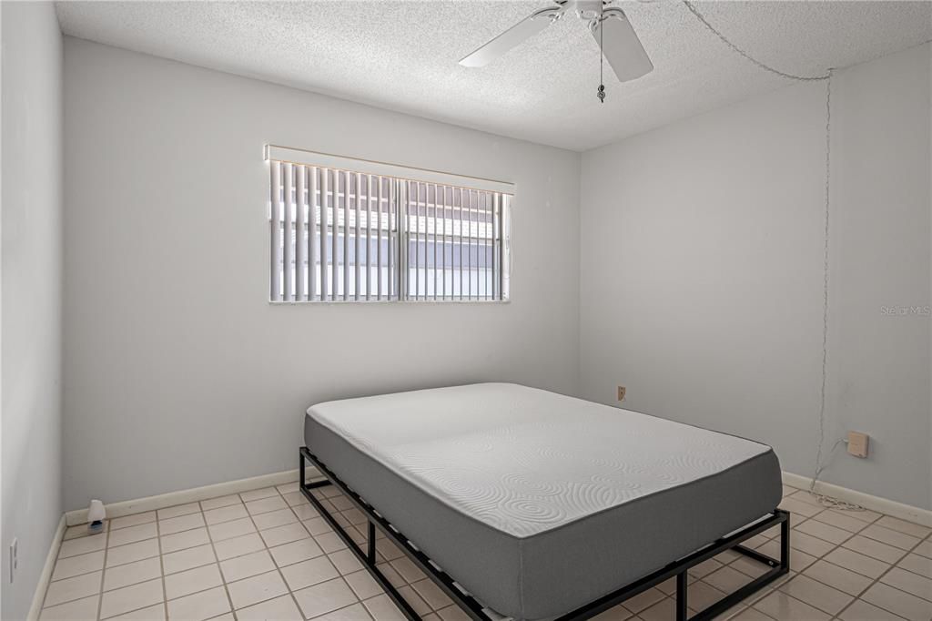 For Sale: $135,000 (2 beds, 2 baths, 1184 Square Feet)
