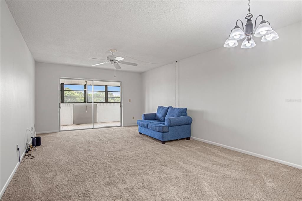 For Sale: $135,000 (2 beds, 2 baths, 1184 Square Feet)