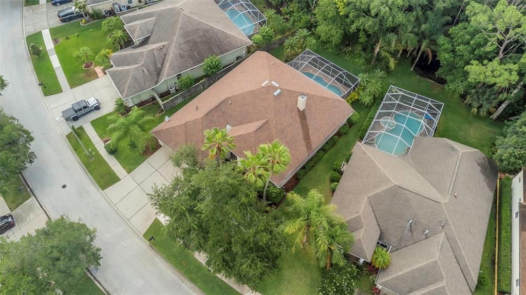 Activo con contrato: $830,000 (4 camas, 3 baños, 2610 Pies cuadrados)