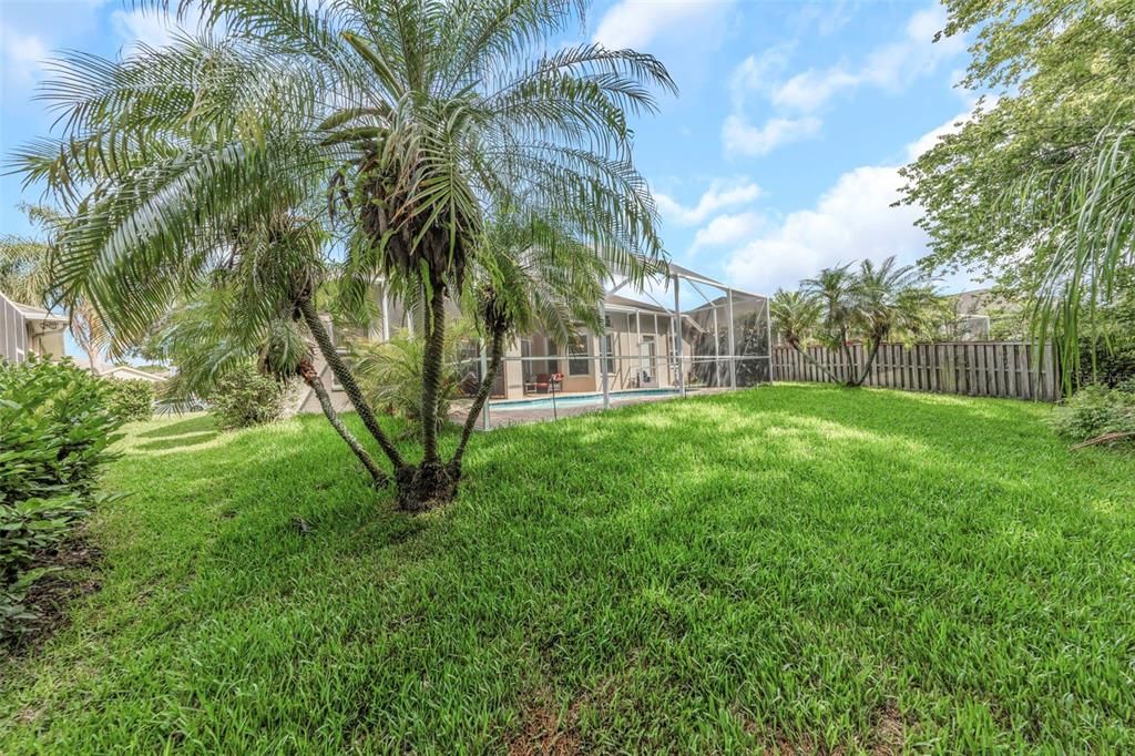 Activo con contrato: $830,000 (4 camas, 3 baños, 2610 Pies cuadrados)