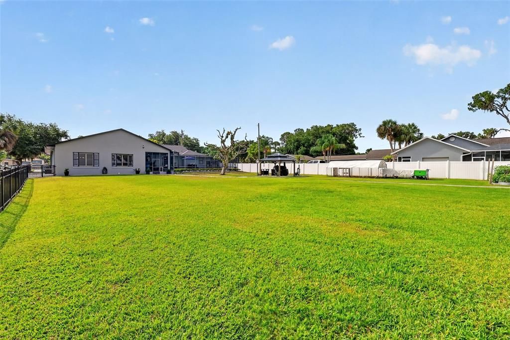 For Sale: $1,100,000 (4 beds, 4 baths, 3388 Square Feet)