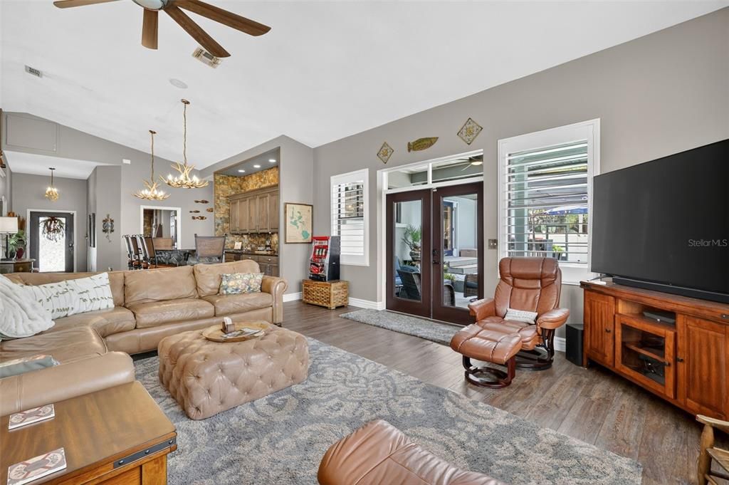 For Sale: $1,100,000 (4 beds, 4 baths, 3388 Square Feet)