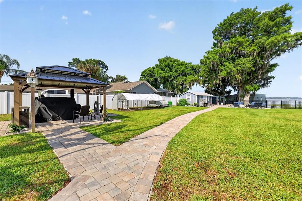 For Sale: $1,100,000 (4 beds, 4 baths, 3388 Square Feet)