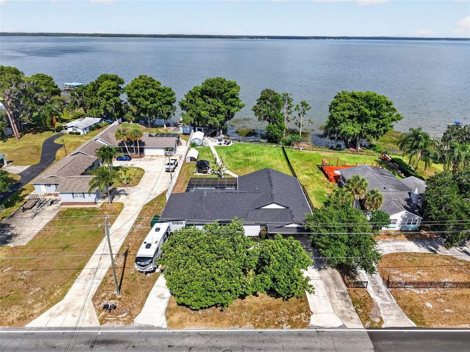 For Sale: $1,100,000 (4 beds, 4 baths, 3388 Square Feet)