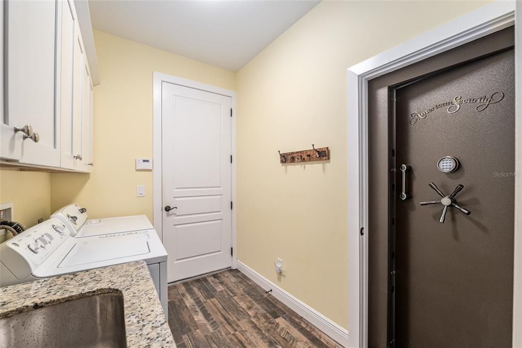 En Venta: $999,999 (3 camas, 2 baños, 1666 Pies cuadrados)