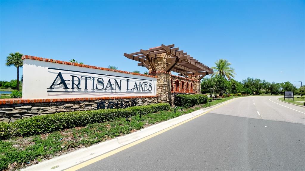 Active With Contract: $239,000 (3 beds, 2 baths, 1407 Square Feet)
