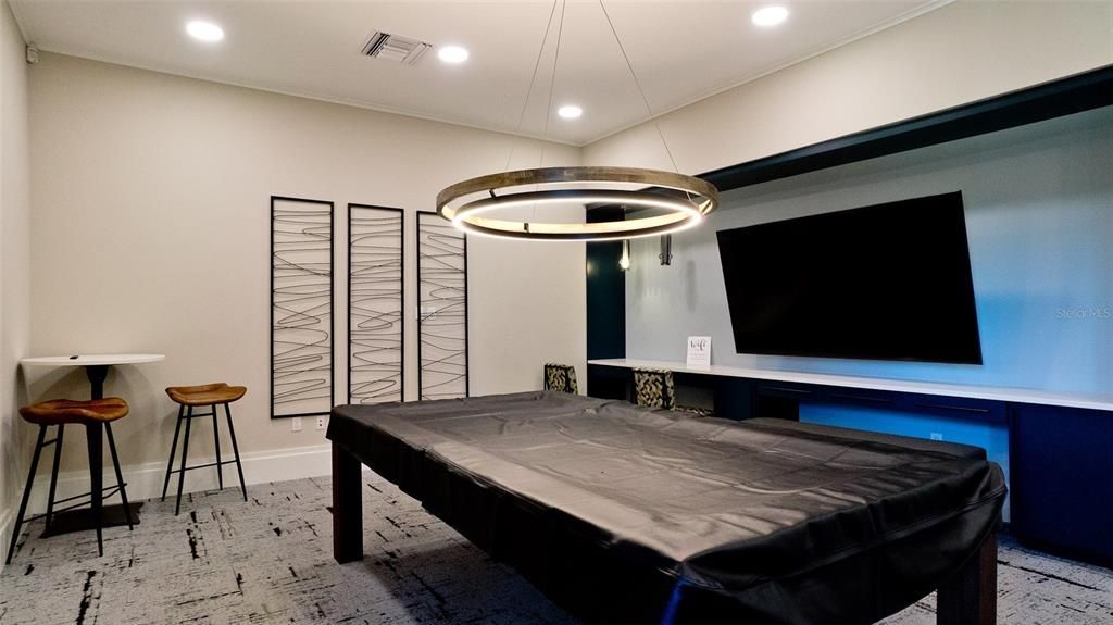 Active With Contract: $239,000 (3 beds, 2 baths, 1407 Square Feet)
