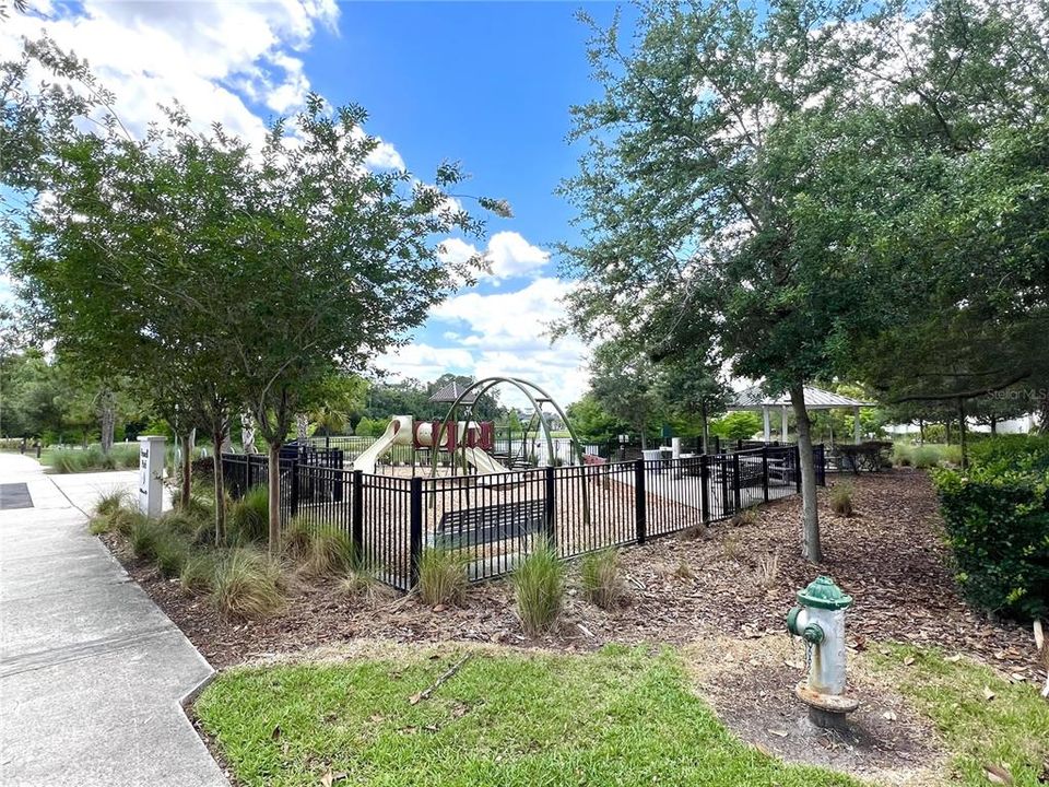 Active With Contract: $420,000 (3 beds, 2 baths, 1642 Square Feet)