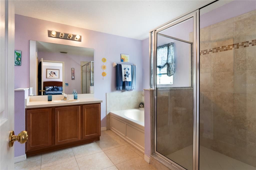 For Sale: $369,000 (4 beds, 2 baths, 1741 Square Feet)