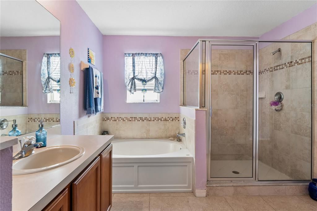 For Sale: $369,000 (4 beds, 2 baths, 1741 Square Feet)