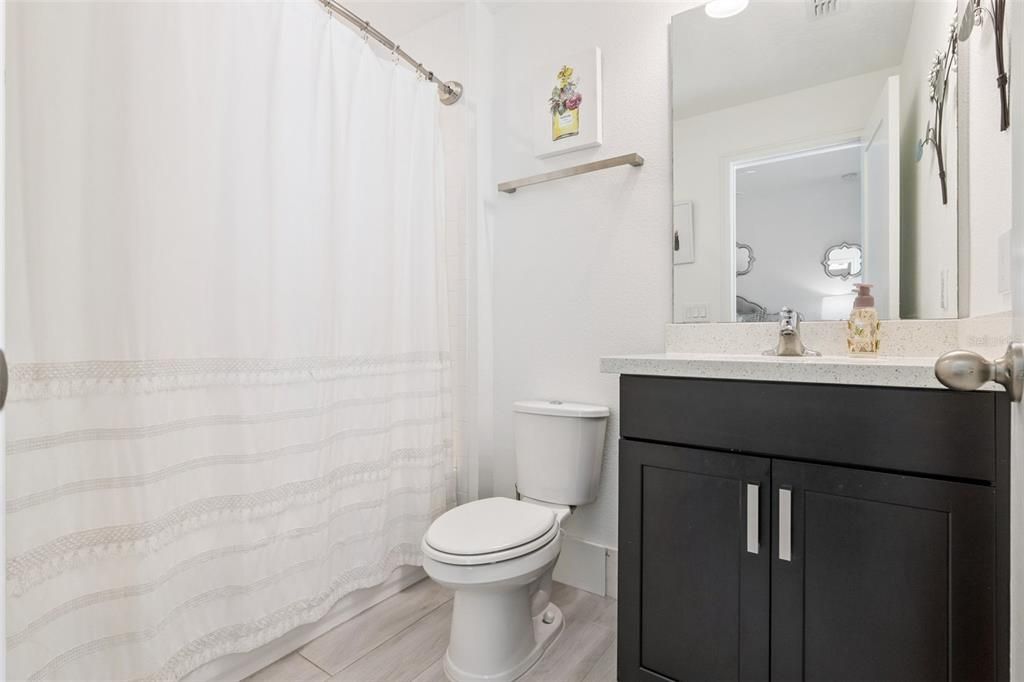 En Venta: $1,099,000 (5 camas, 4 baños, 3436 Pies cuadrados)