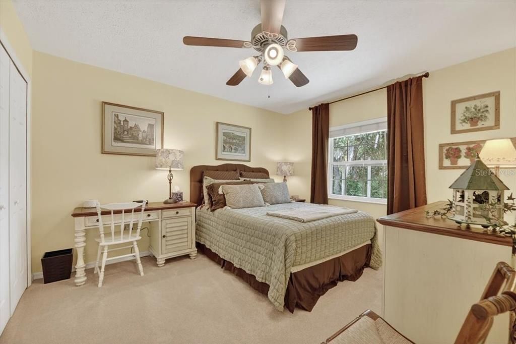 Activo con contrato: $665,000 (4 camas, 3 baños, 2766 Pies cuadrados)