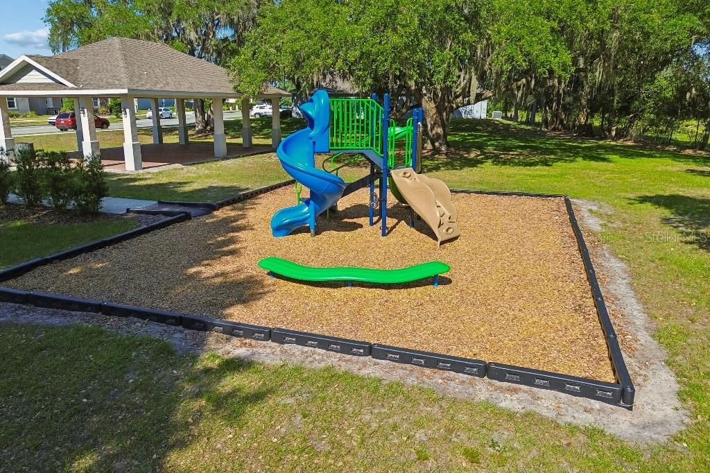 En Venta: $574,999 (5 camas, 3 baños, 3222 Pies cuadrados)