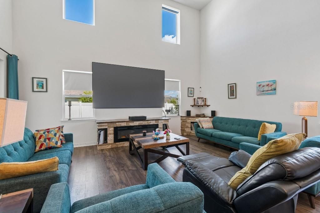 En Venta: $574,999 (5 camas, 3 baños, 3222 Pies cuadrados)