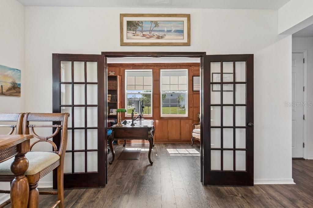 En Venta: $574,999 (5 camas, 3 baños, 3222 Pies cuadrados)