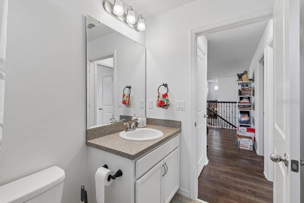 En Venta: $574,999 (5 camas, 3 baños, 3222 Pies cuadrados)
