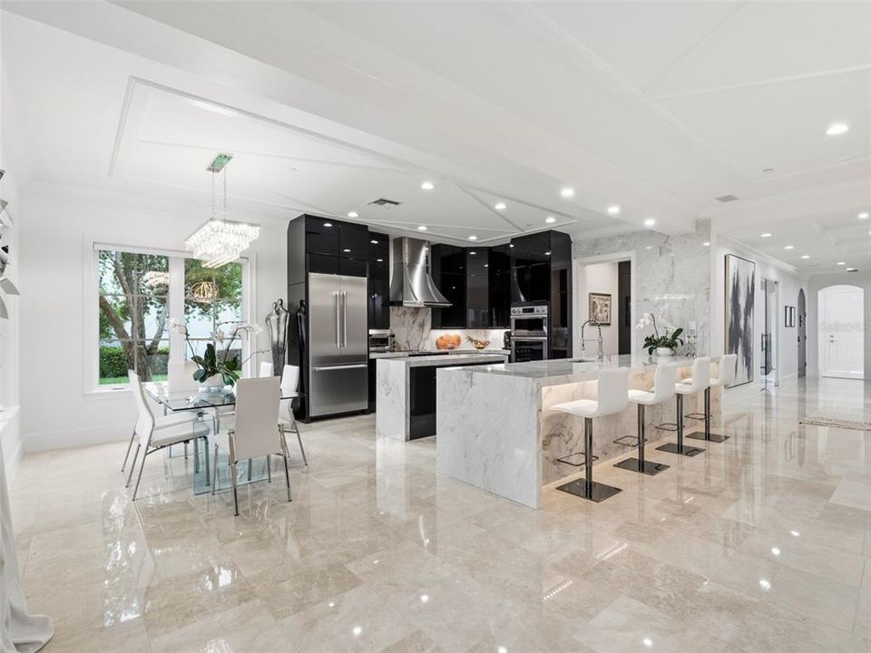En Venta: $2,100,000 (3 camas, 3 baños, 3081 Pies cuadrados)