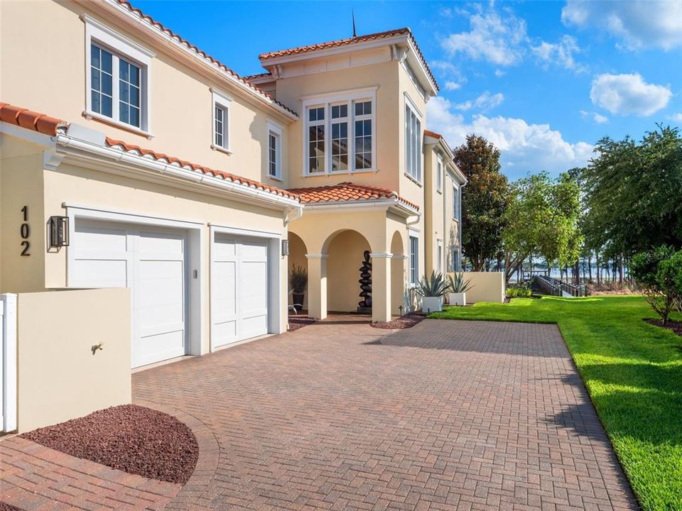 En Venta: $2,100,000 (3 camas, 3 baños, 3081 Pies cuadrados)
