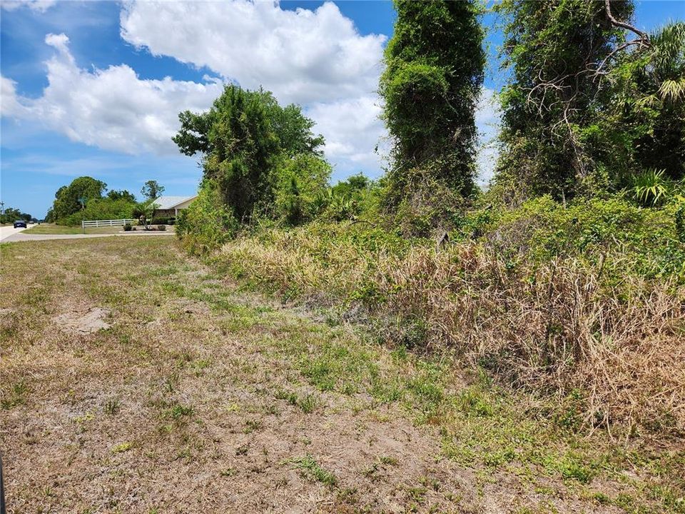 En Venta: $49,000 (0.46 acres)