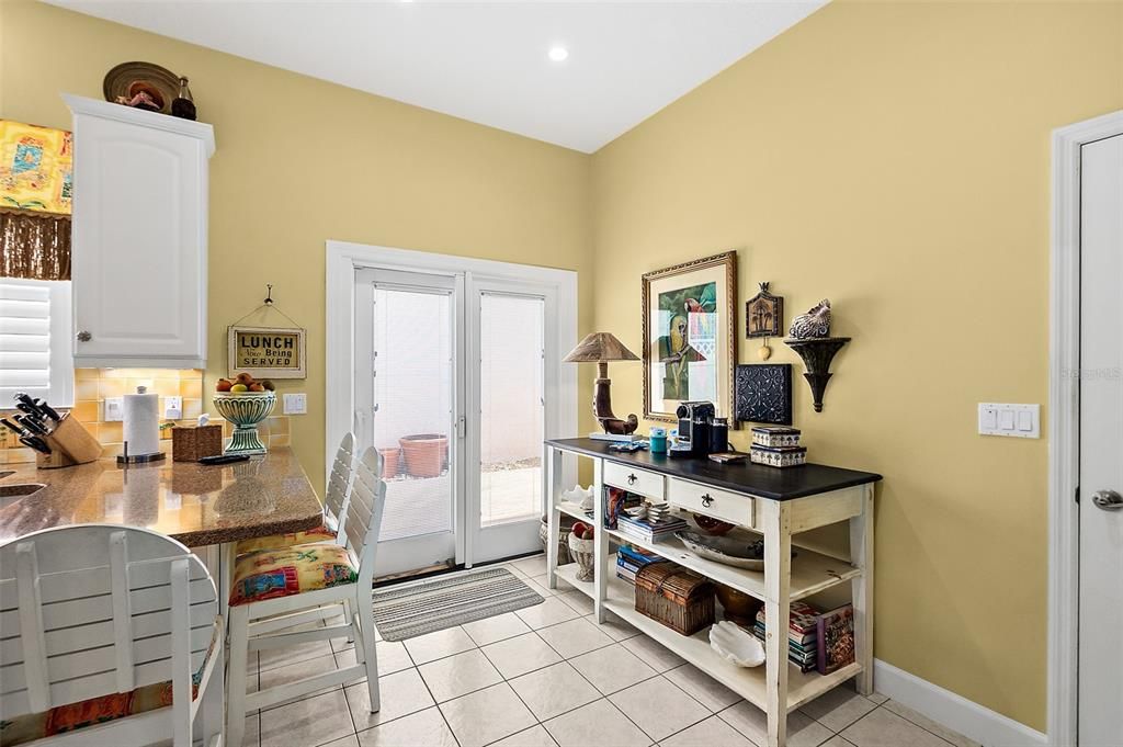 Activo con contrato: $549,900 (3 camas, 2 baños, 1793 Pies cuadrados)