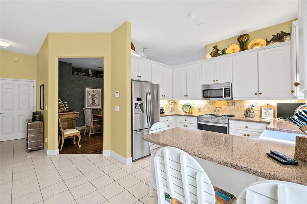 Activo con contrato: $549,900 (3 camas, 2 baños, 1793 Pies cuadrados)