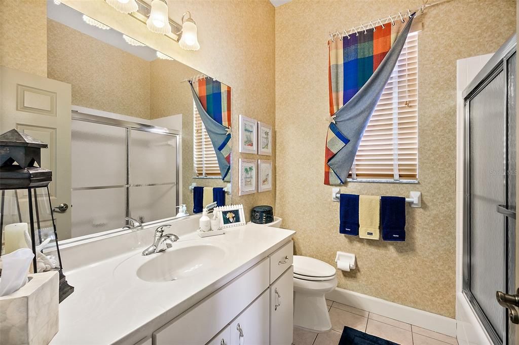 Activo con contrato: $549,900 (3 camas, 2 baños, 1793 Pies cuadrados)