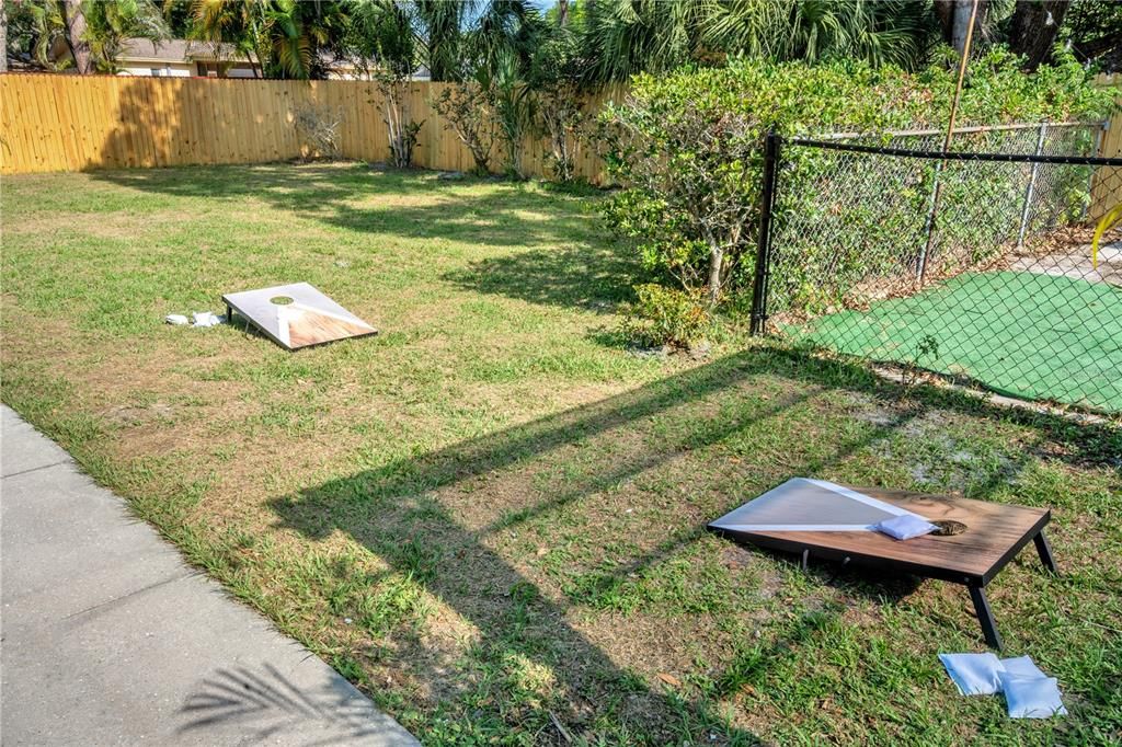 Active With Contract: $360,000 (3 beds, 2 baths, 1133 Square Feet)