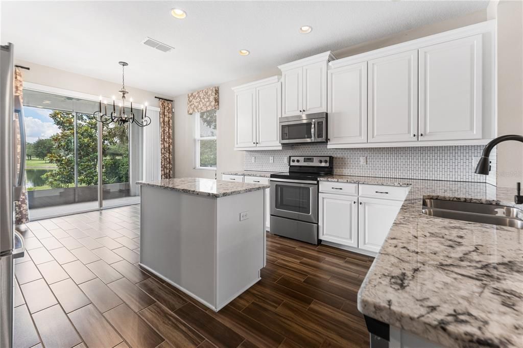 For Sale: $365,000 (2 beds, 2 baths, 1645 Square Feet)