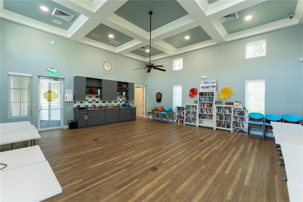 For Sale: $365,000 (2 beds, 2 baths, 1645 Square Feet)