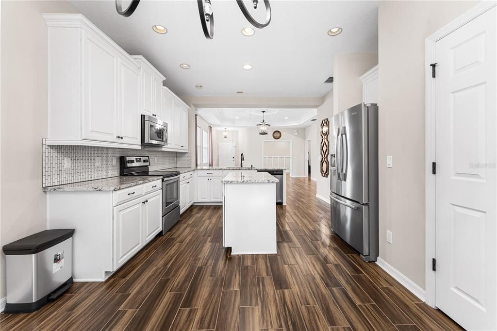 For Sale: $365,000 (2 beds, 2 baths, 1645 Square Feet)