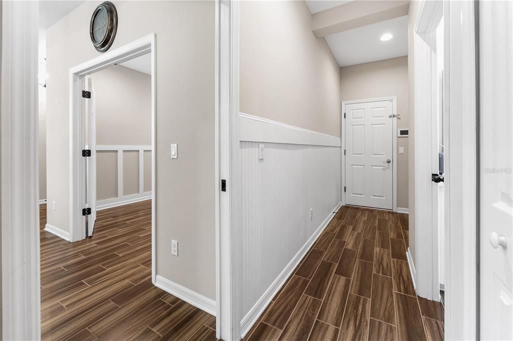 For Sale: $365,000 (2 beds, 2 baths, 1645 Square Feet)