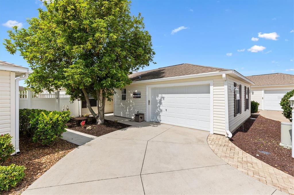 Active With Contract: $378,000 (3 beds, 2 baths, 1397 Square Feet)